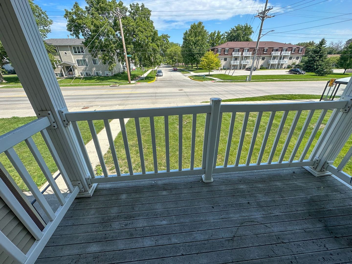 Ames Apartment: 4606 Ontario St