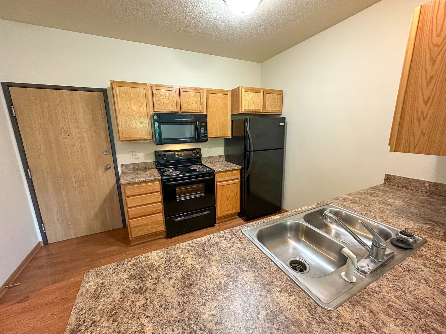 Ames Apartment: 205 Beach Ave