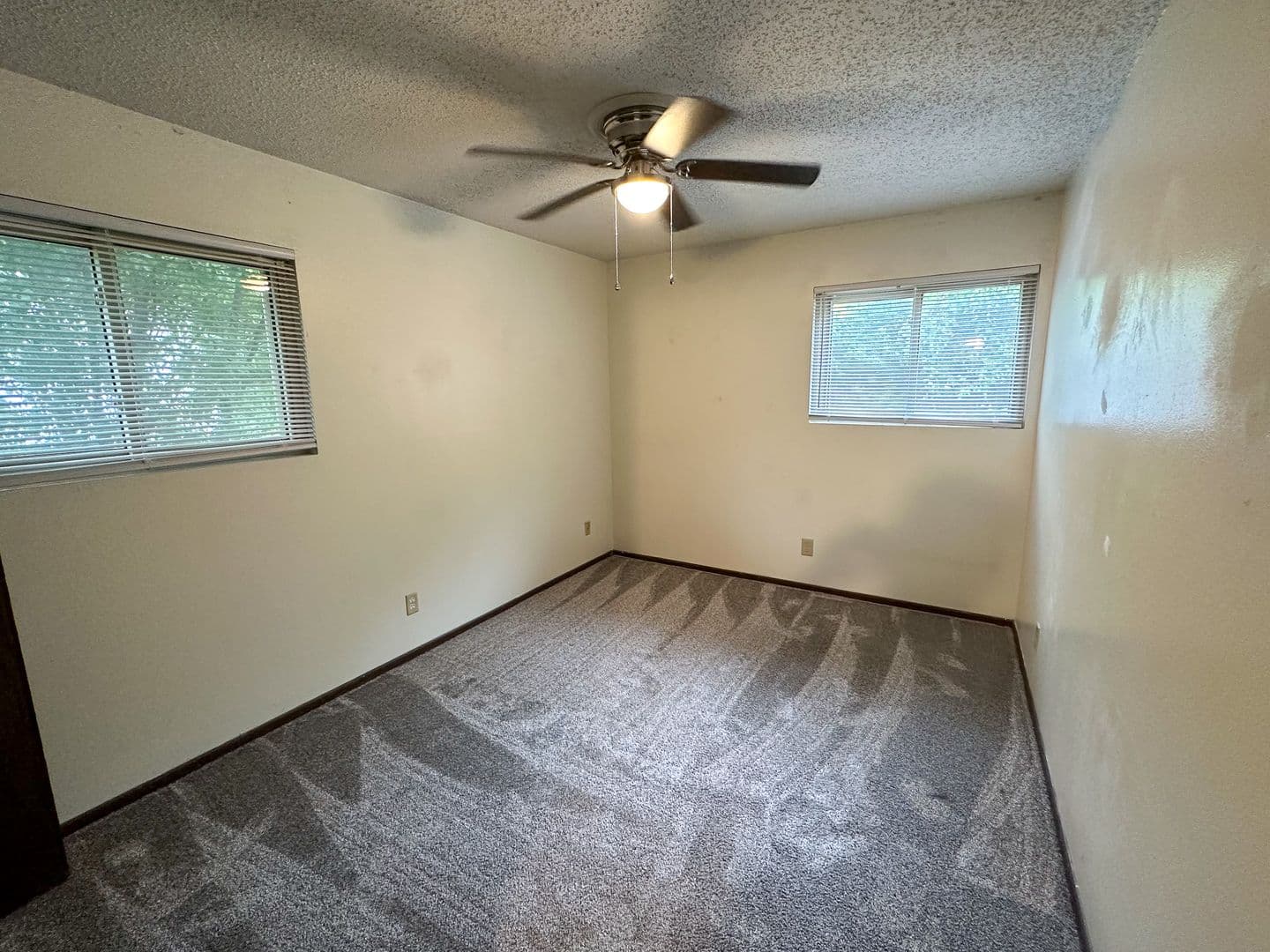 Ames Apartment: 121 Howard Ave