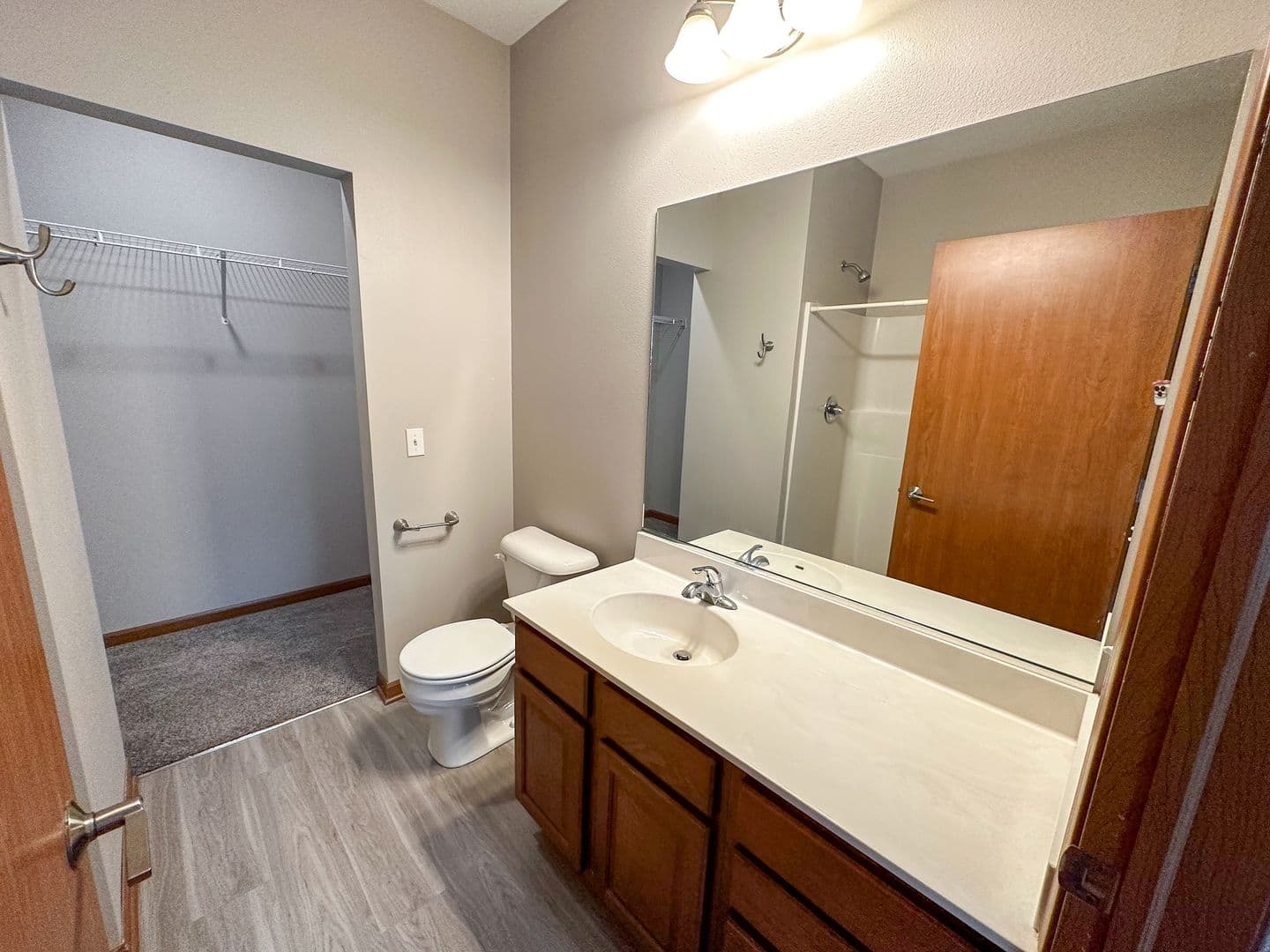 Ames Apartment: 135 Campus