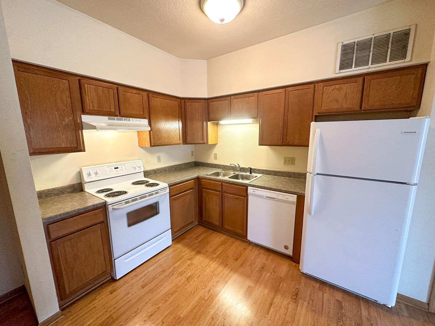 Ames Apartment: 210 Gray Ave