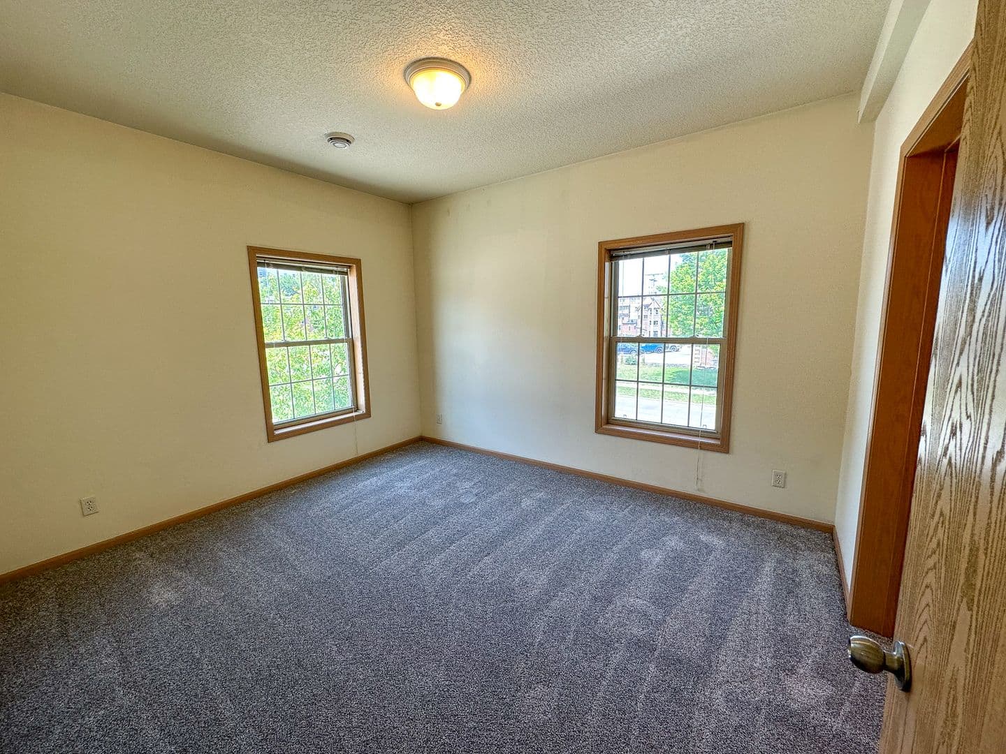 Ames Apartment: 205 Beach Ave
