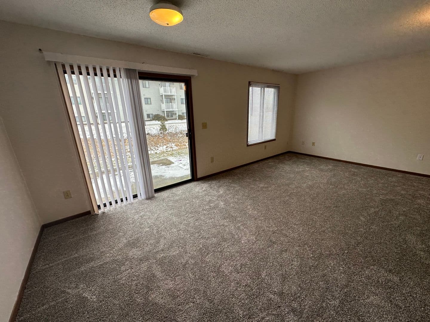 Ames Apartment: 1526 Little Bluestem Ct