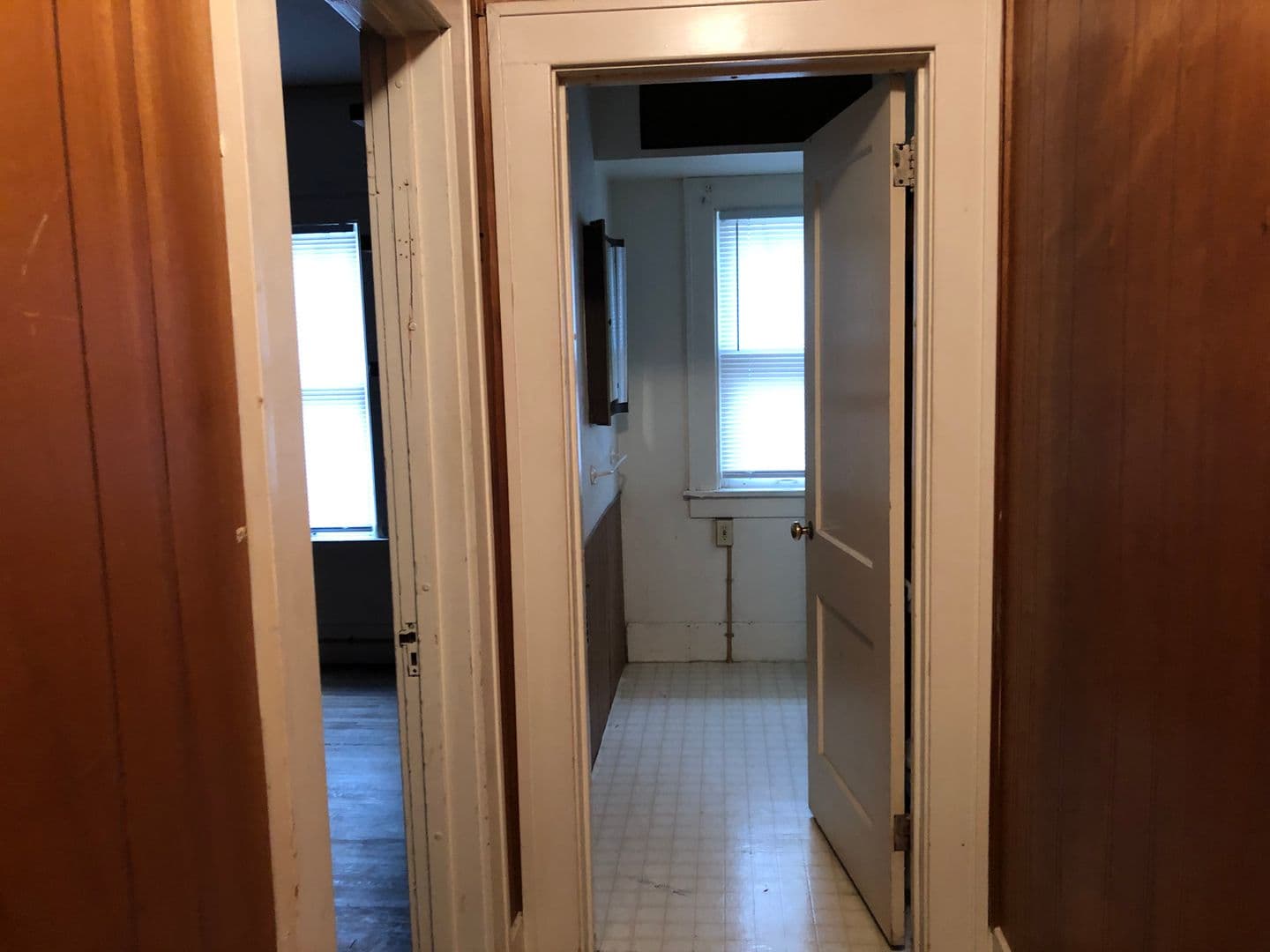 Ames Apartment: 121 Howard Ave