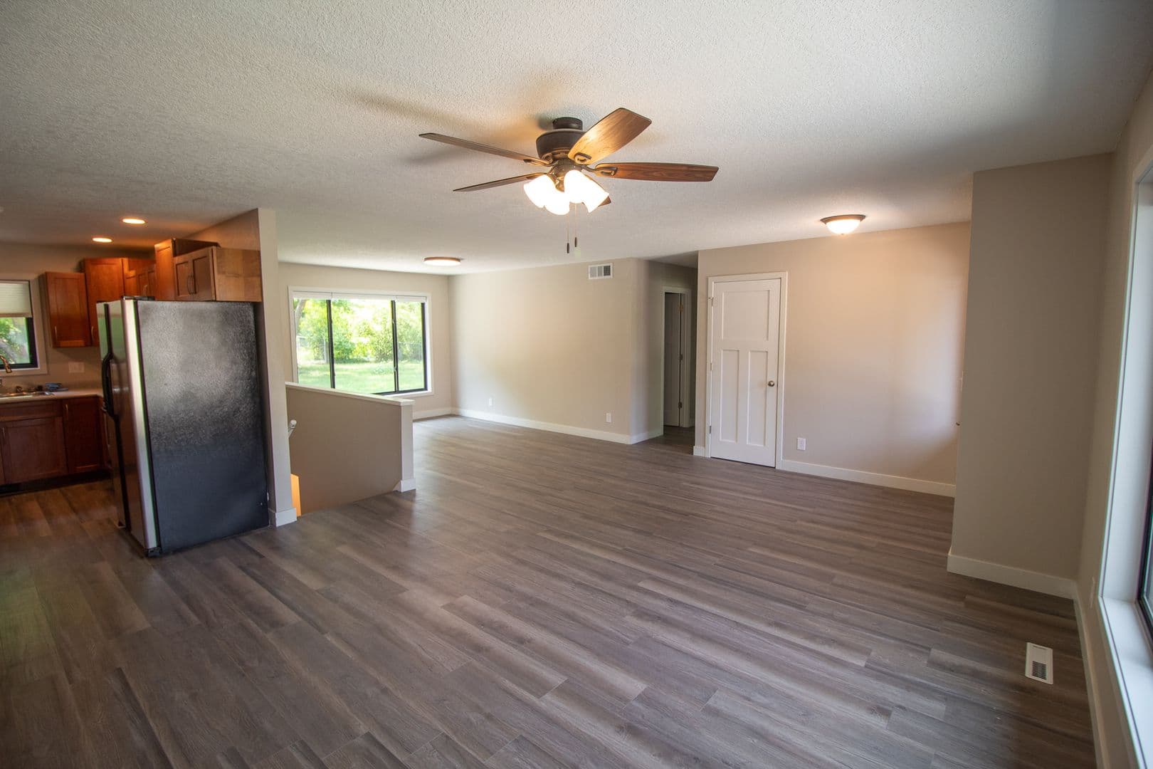 Ames House: 3419 Taft Ave