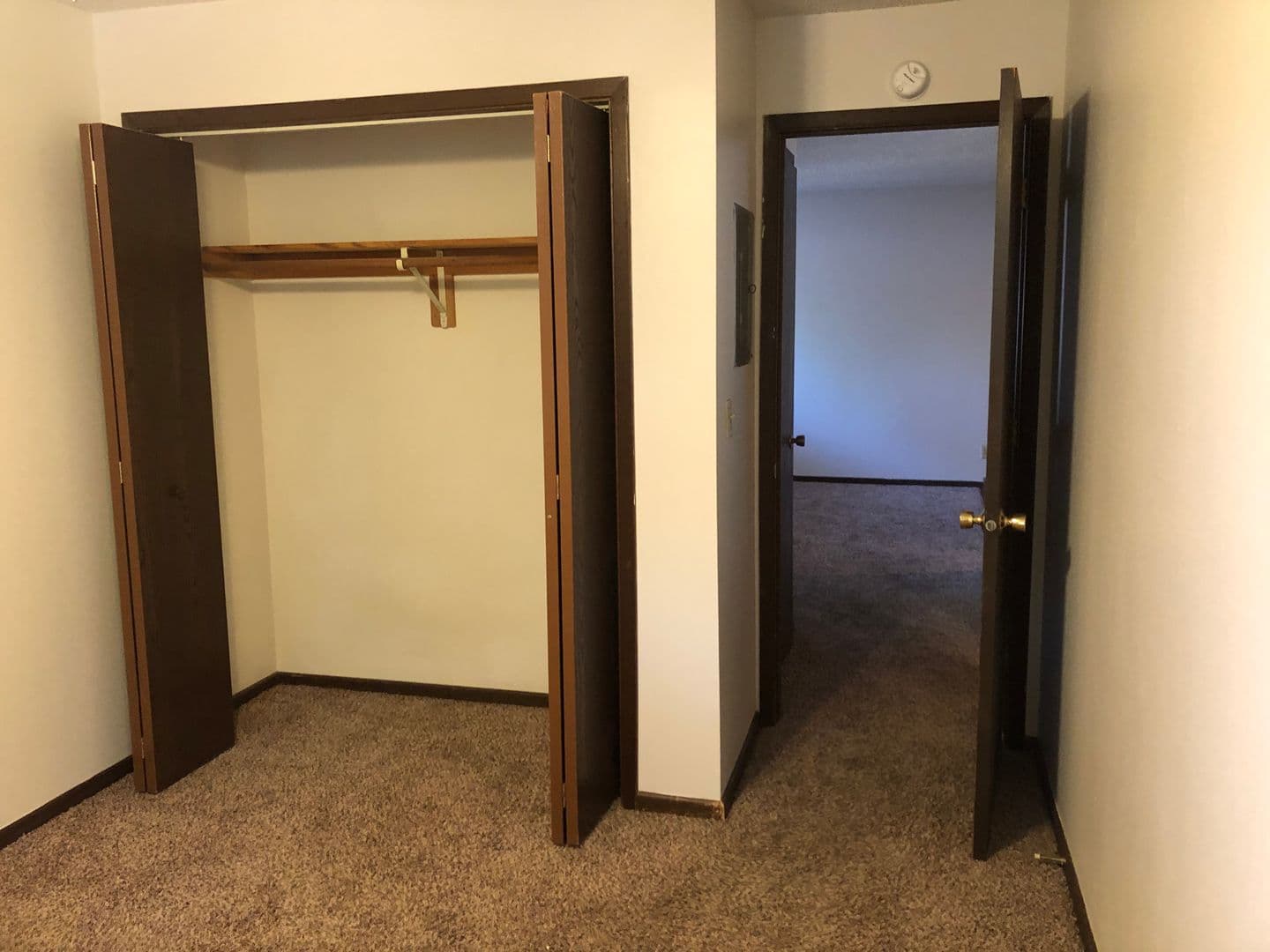 Ames Apartment: 3319 Story Street