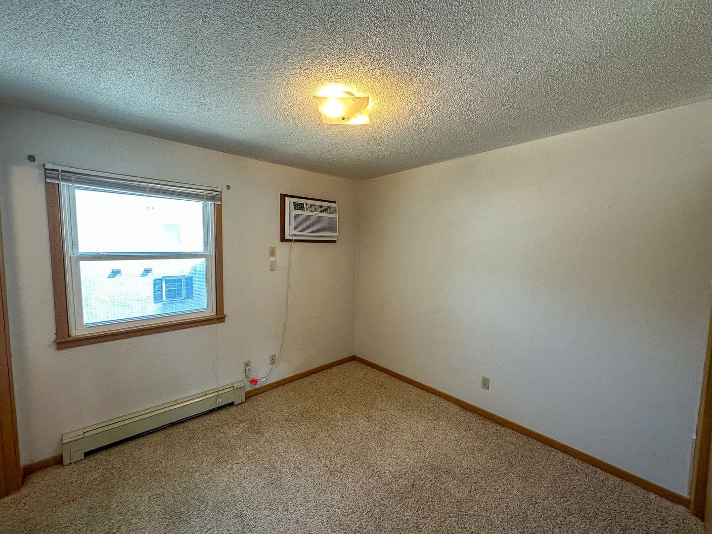 Ames Apartment: 2929 West St