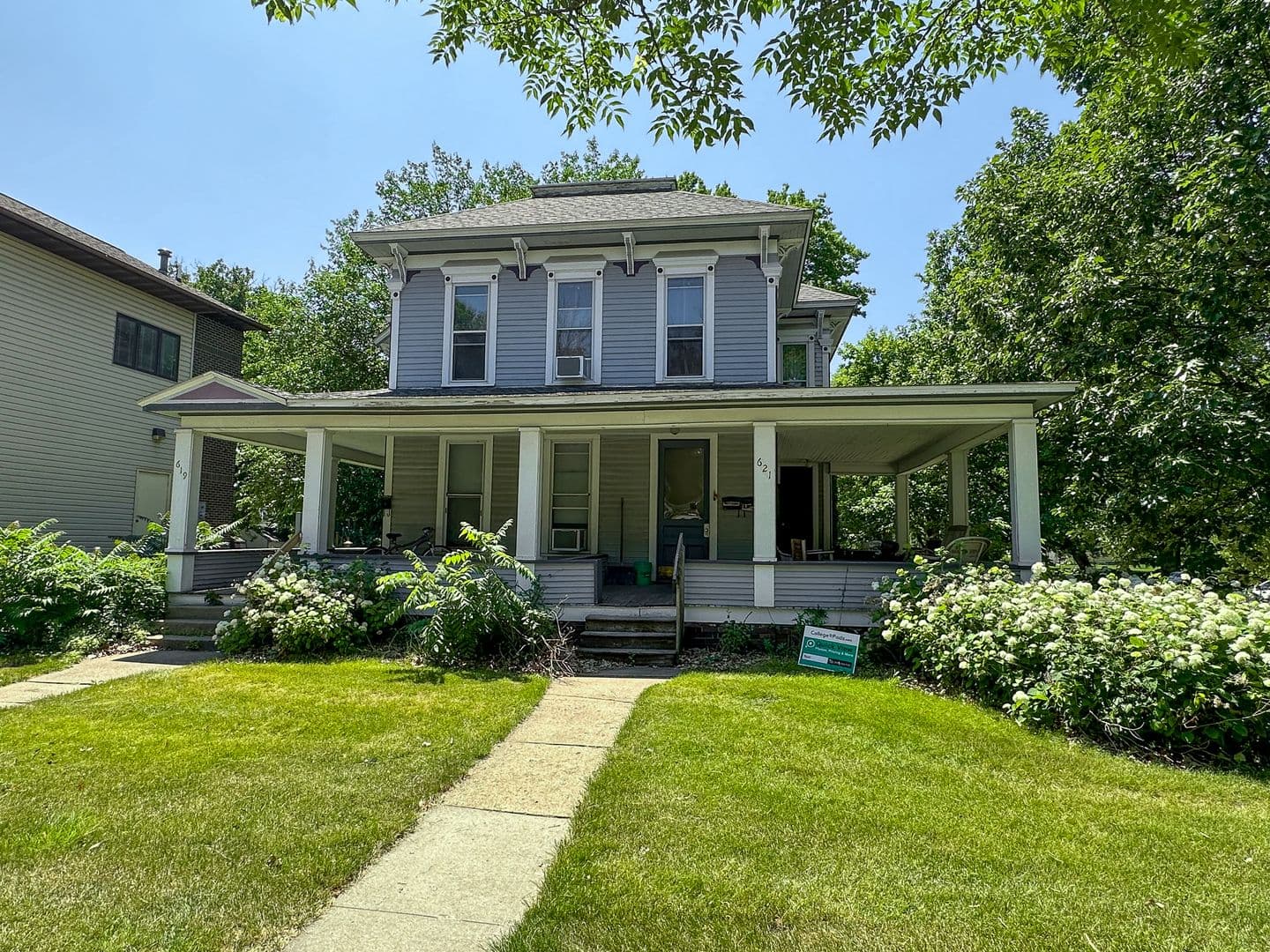 Ames House: 106 7th St