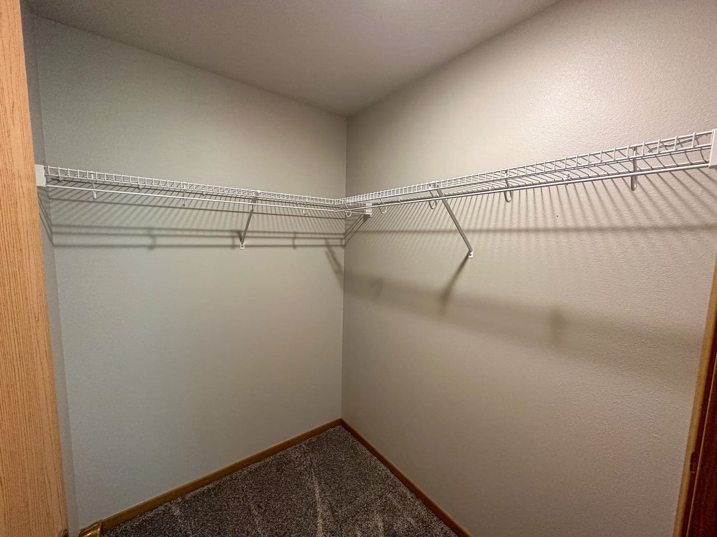 Ames Apartment: 258 N Hyland Ave