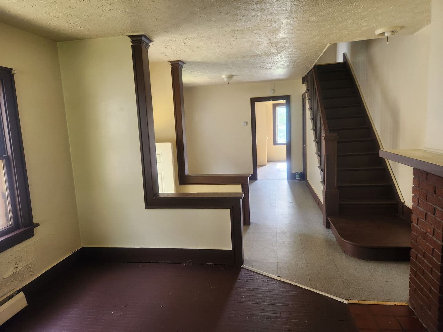 Rochester Apartment: 383 - 385 Columbia Avenue