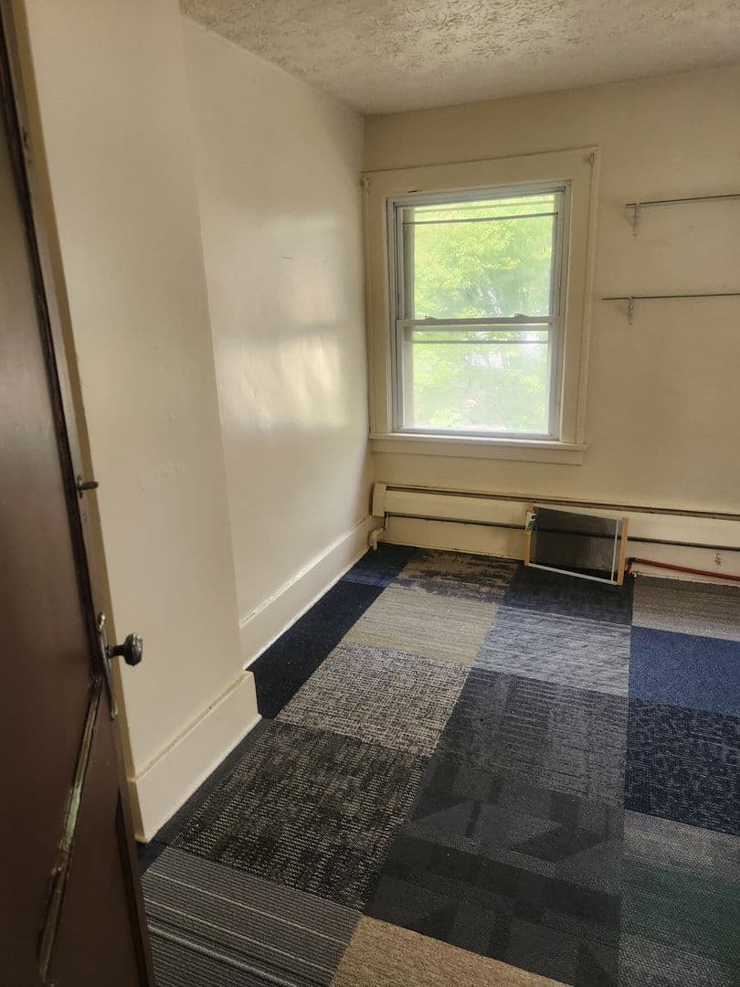 Rochester Apartment: 383 - 385 Columbia Avenue