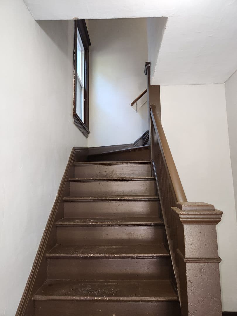 Rochester Apartment: 15-17 Sawyer Street