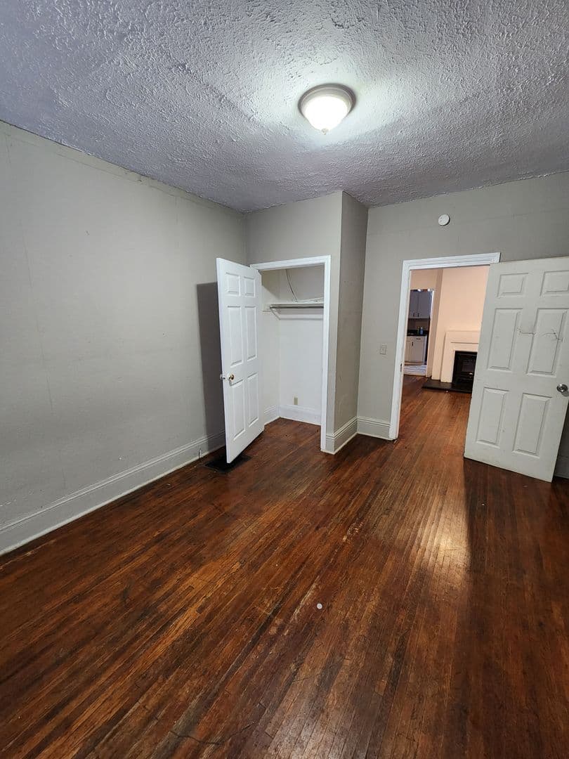 Rochester Apartment: 192 N Union St