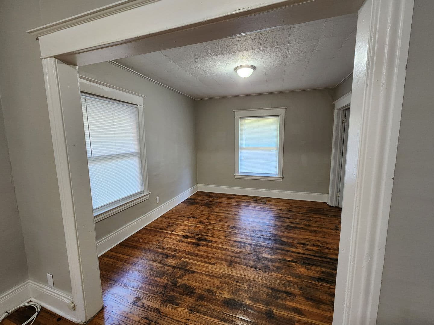Rochester Apartment: 15-17 Sawyer Street