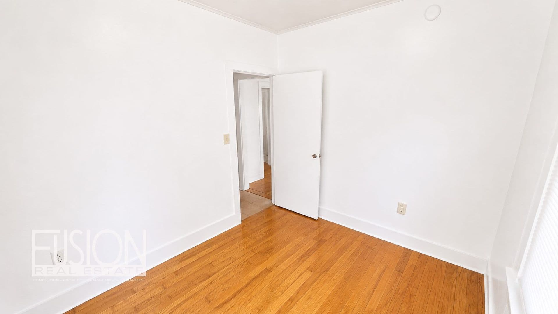 Burlington Apartment: 21-25 Elmwood Avenue