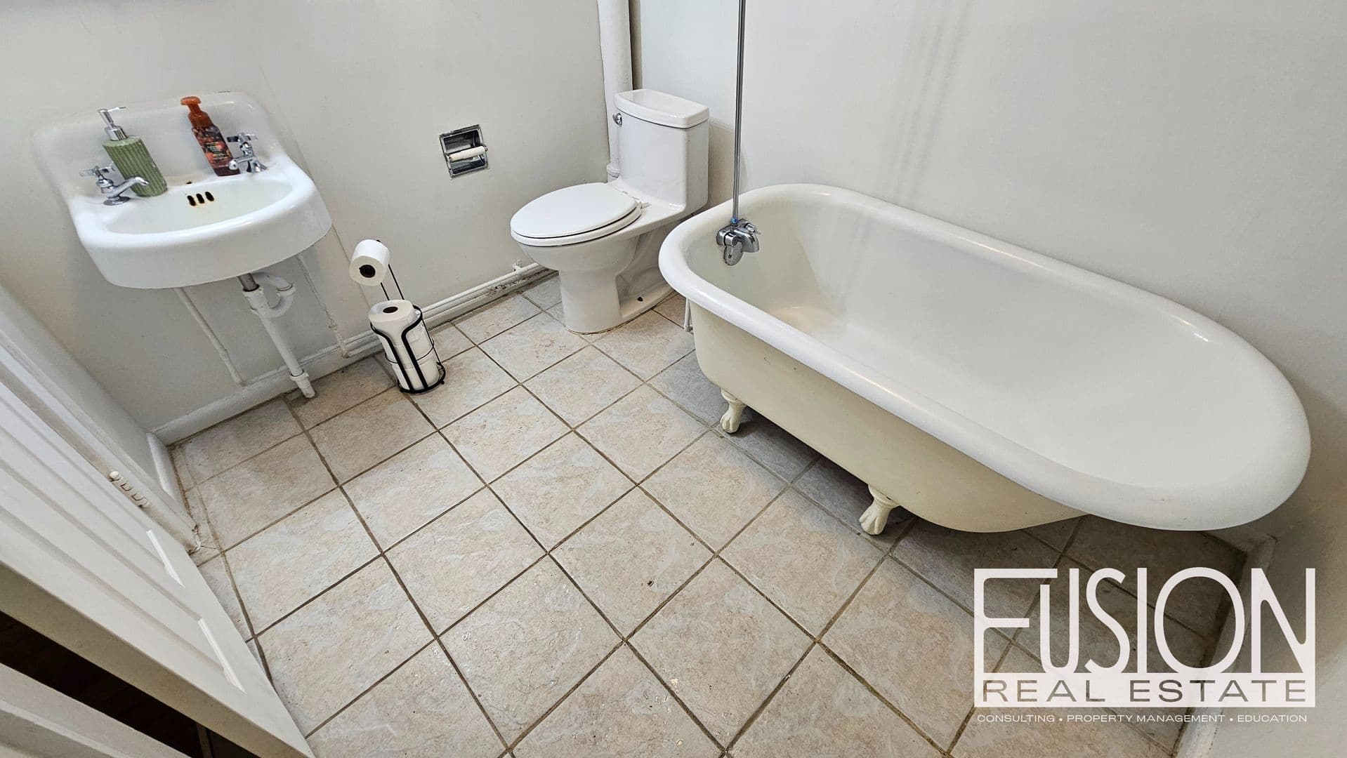 Burlington Apartment: 21-25 Elmwood Avenue