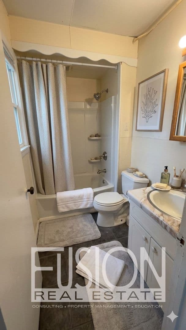 Burlington Apartment: 46 Lafountain Street