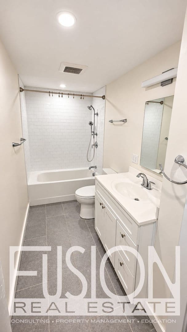 Burlington Apartment: 340 Manhattan Drive