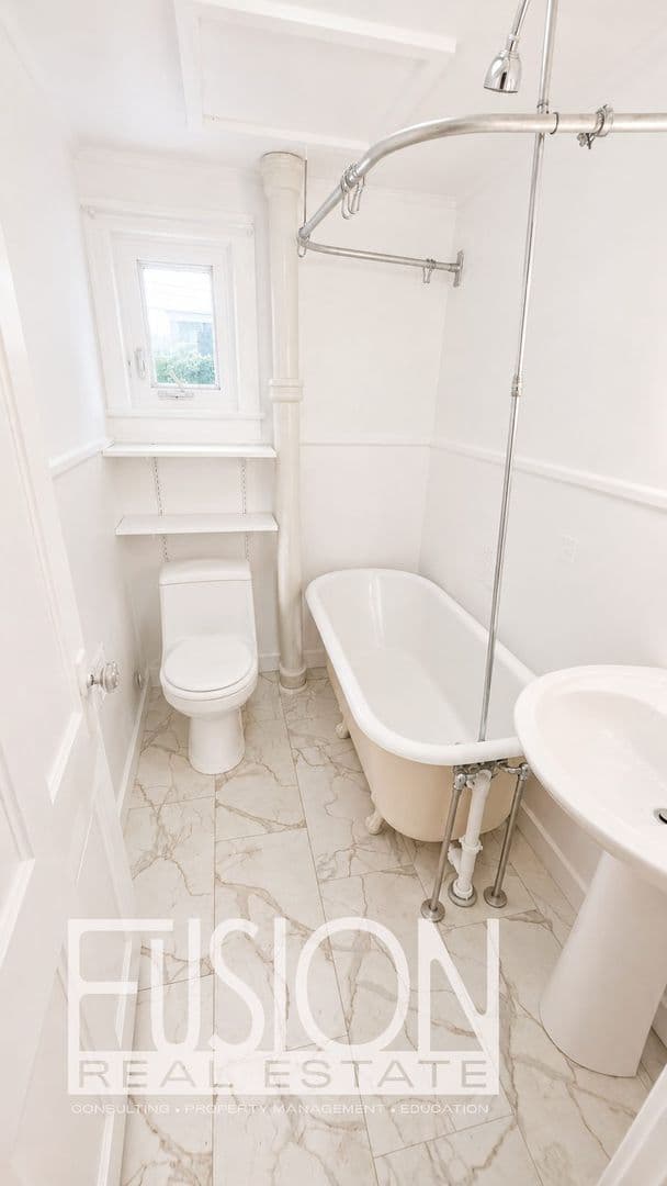 Burlington Apartment: 21-25 Elmwood Avenue