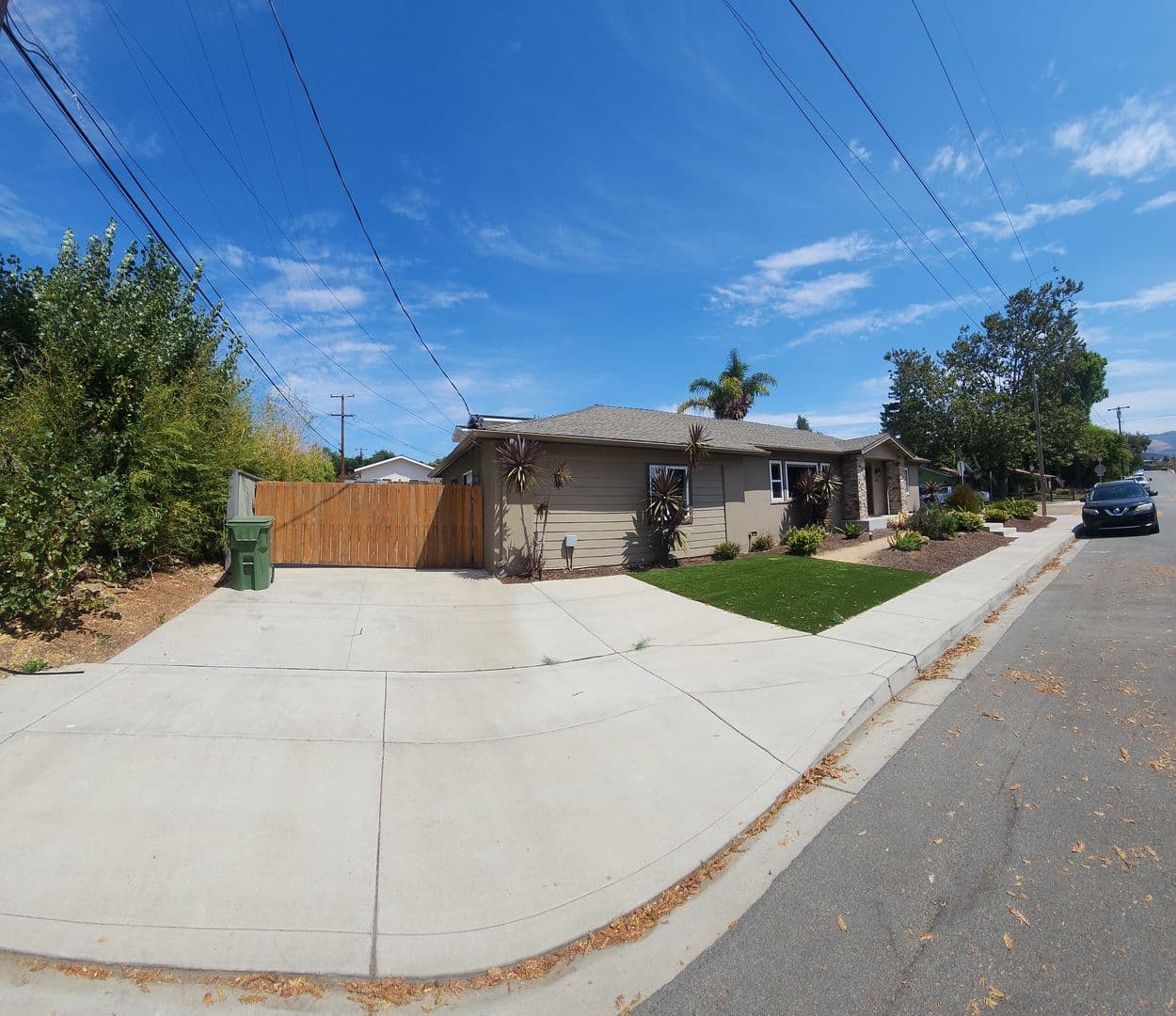San Luis Obispo House: 492 Felton Way