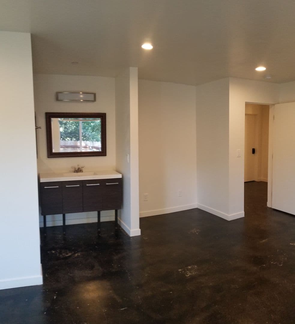 San Luis Obispo House: 104 Orange Drive