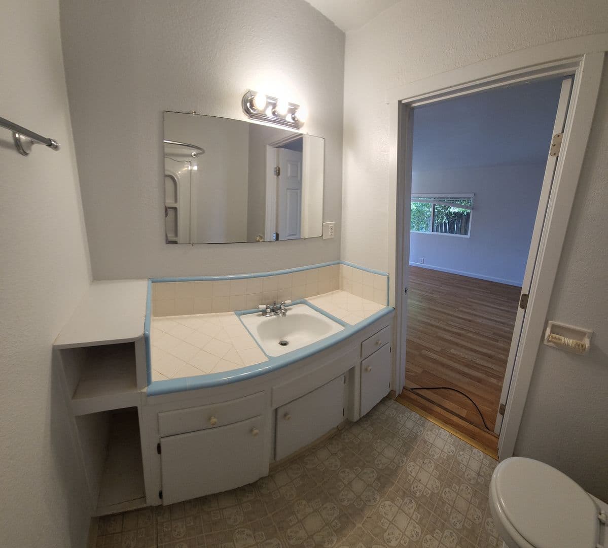 San Luis Obispo House: 147 Cerro Romauldo***