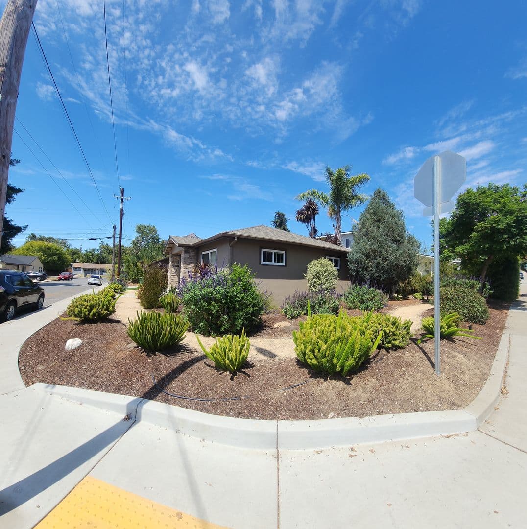 San Luis Obispo House: 492 Felton Way