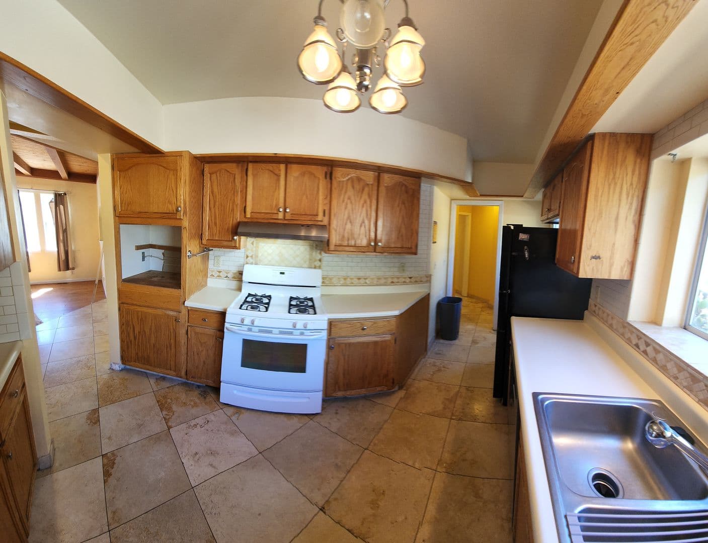 San Luis Obispo House: 603 Luneta Drive