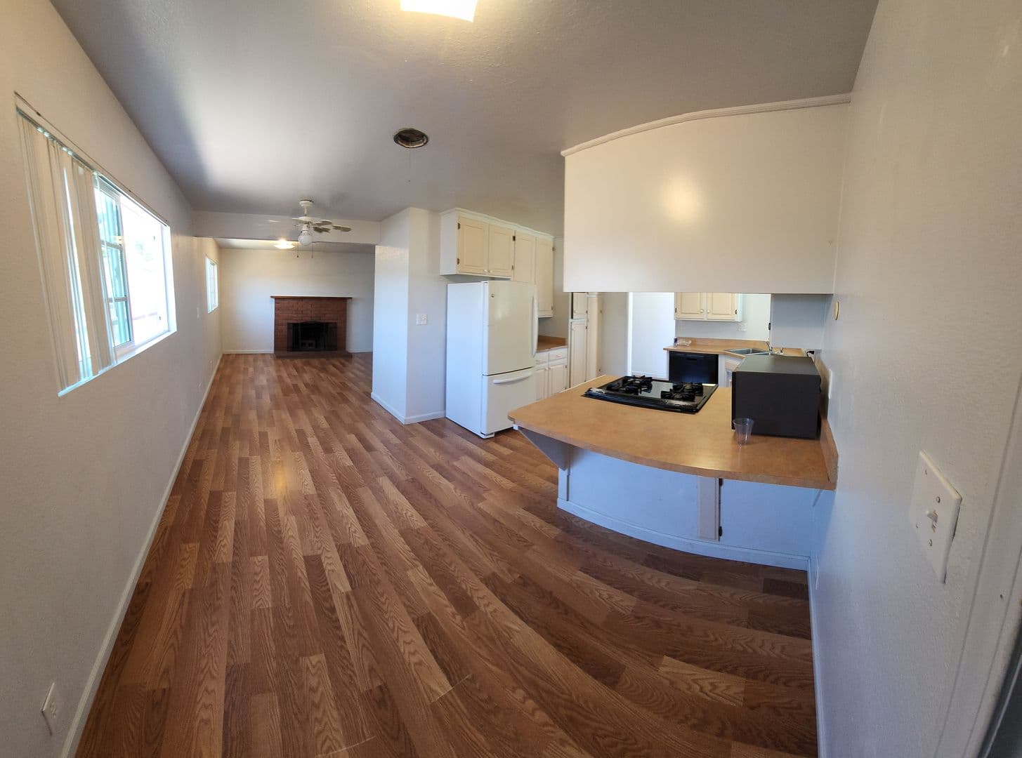 San Luis Obispo House: 147 Cerro Romauldo***