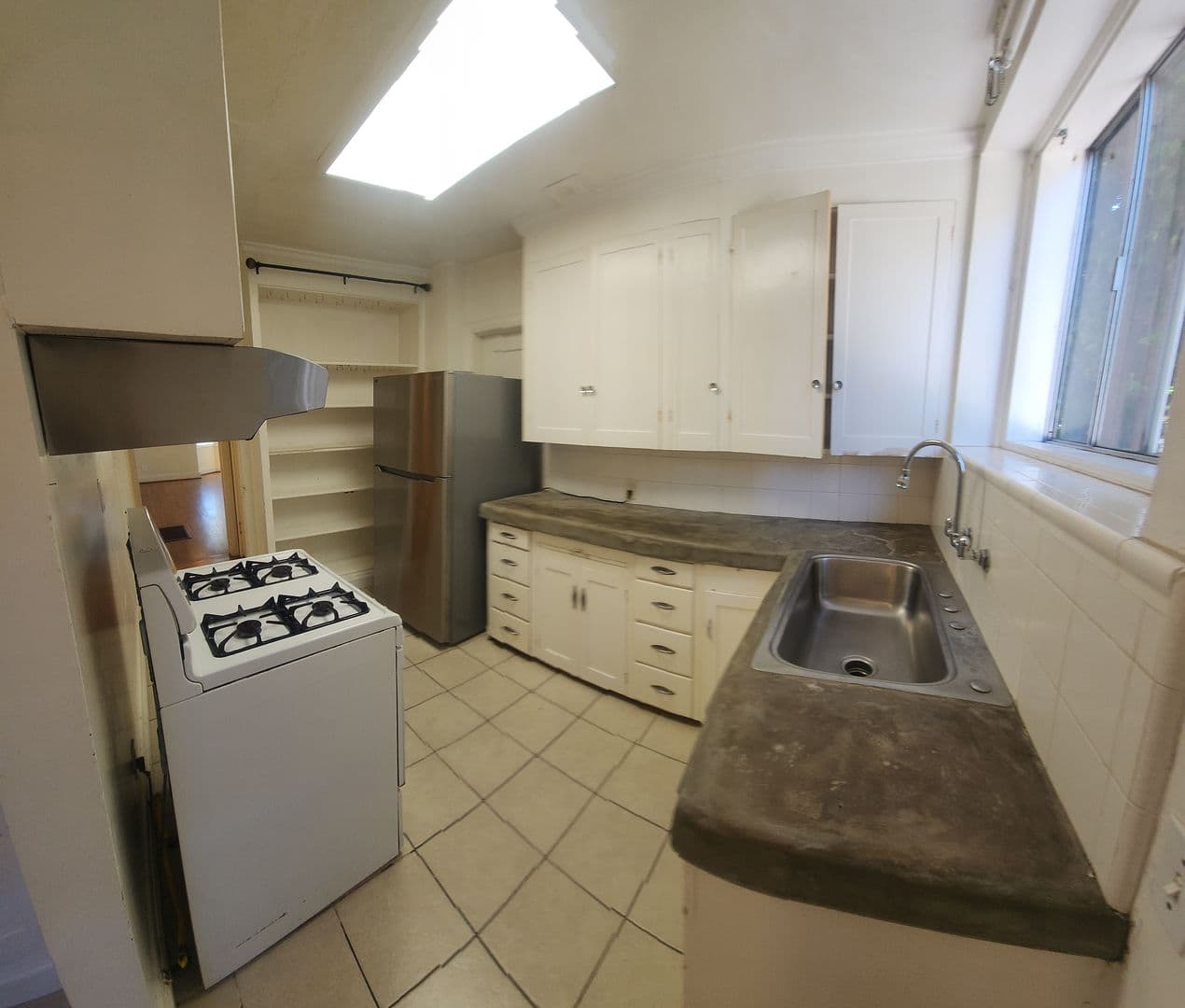 San Luis Obispo House: 536 Hathway Avenue