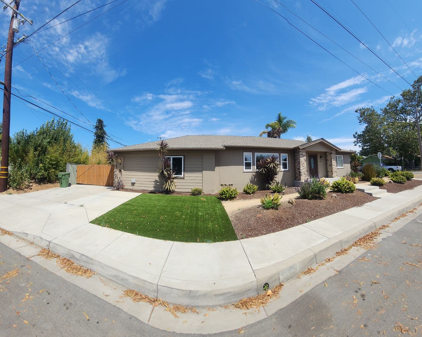 San Luis Obispo House: 492 Felton Way
