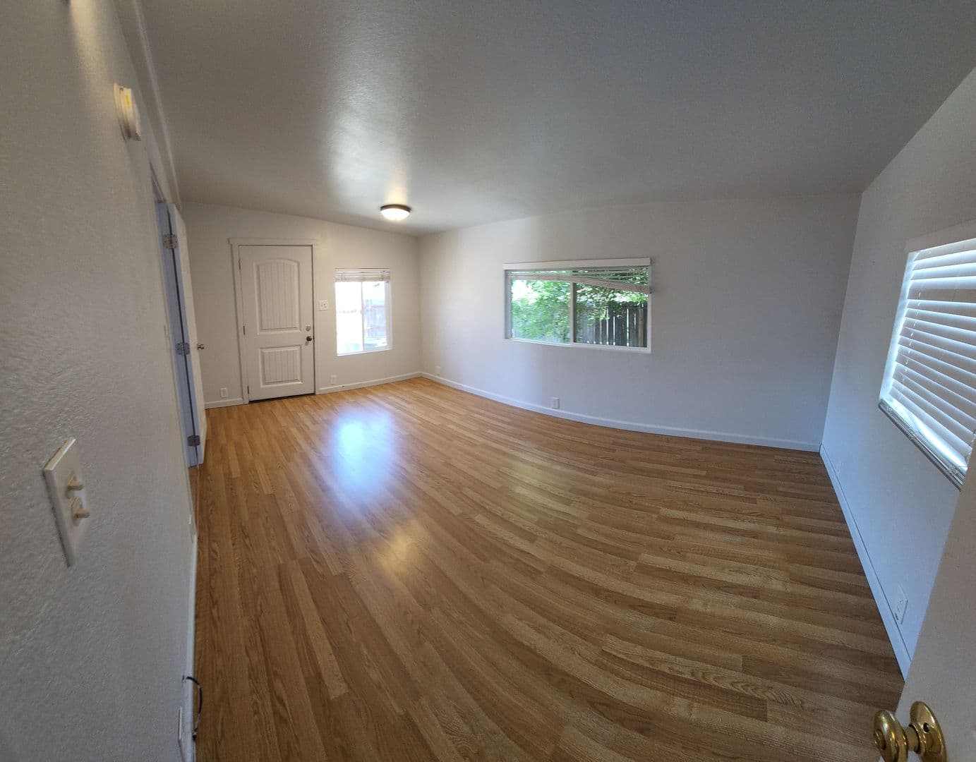 San Luis Obispo House: 147 Cerro Romauldo***