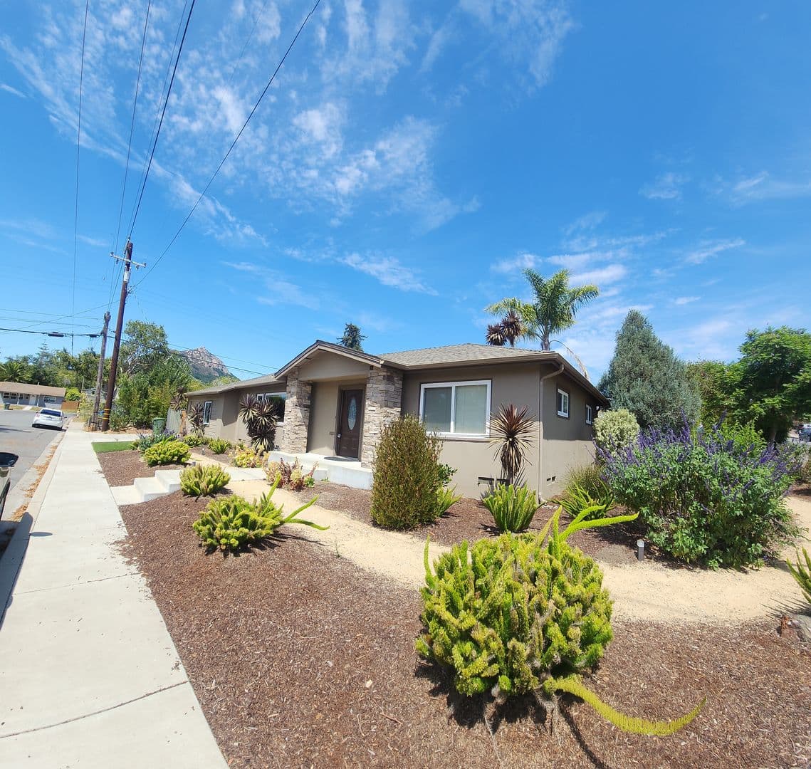 San Luis Obispo House: 492 Felton Way