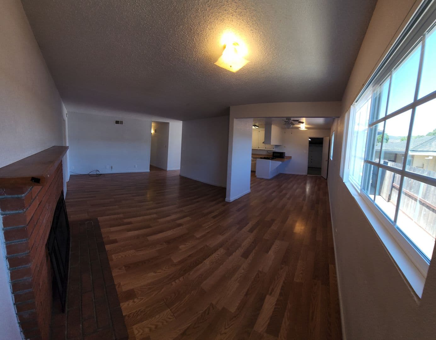 San Luis Obispo House: 147 Cerro Romauldo***