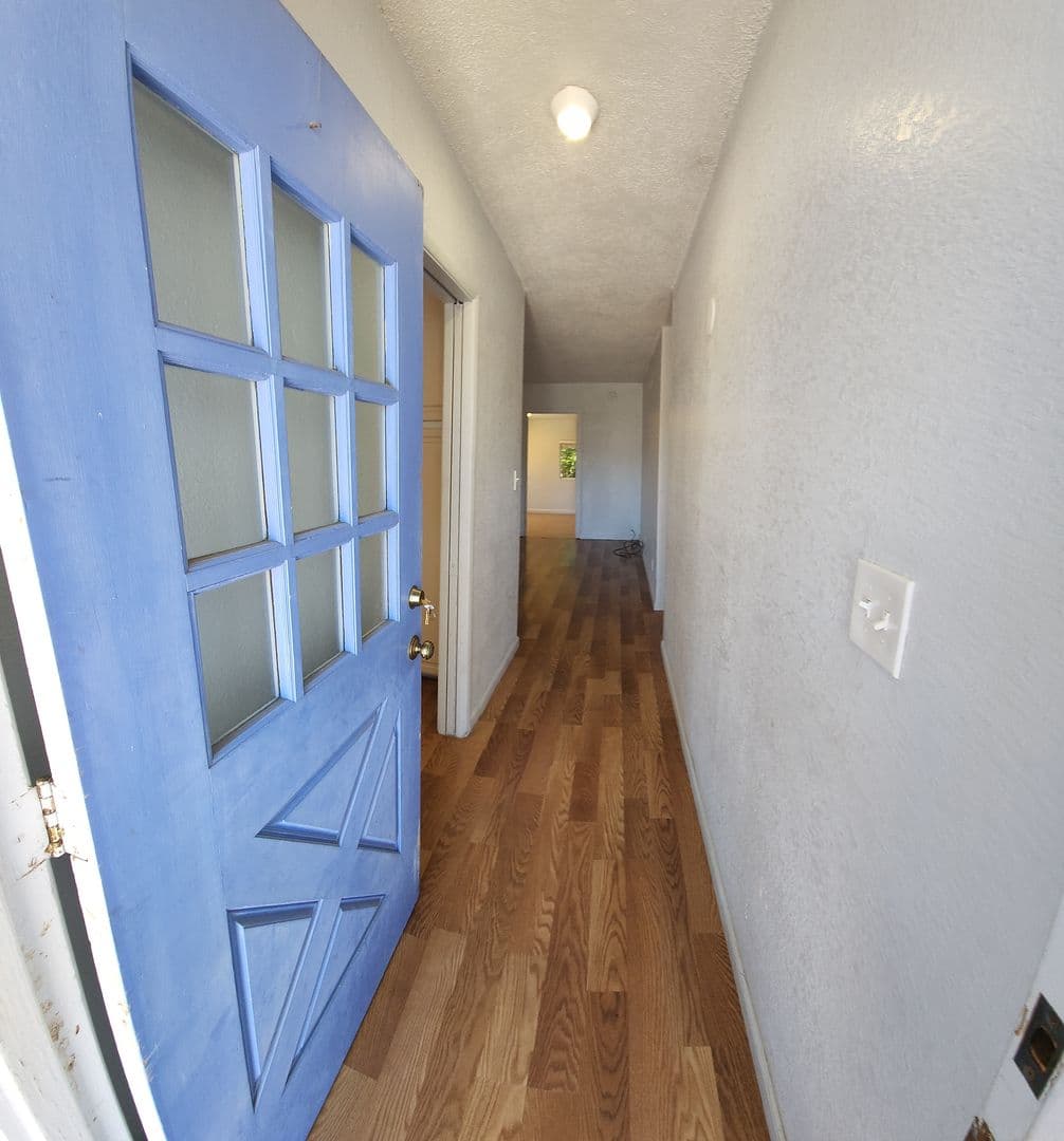 San Luis Obispo House: 147 Cerro Romauldo***