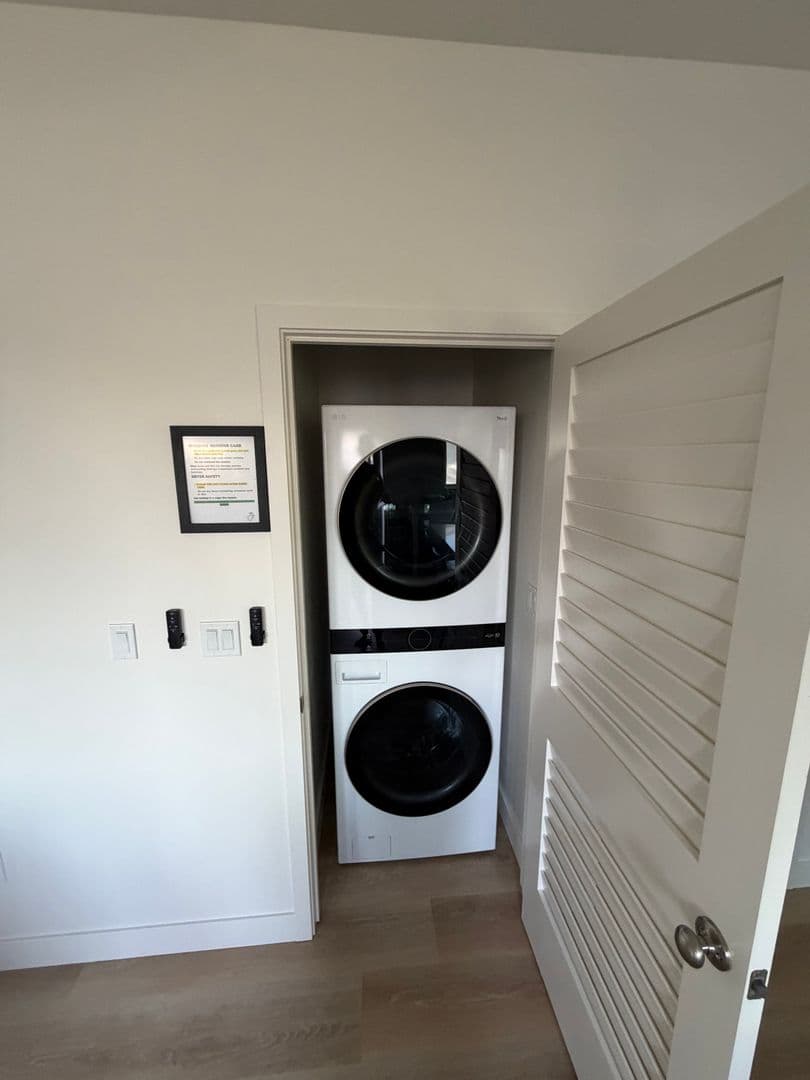 San Luis Obispo House: 2042 Hays Street