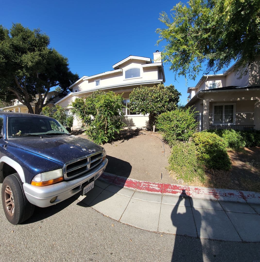 San Luis Obispo House: 316 Leroy Court