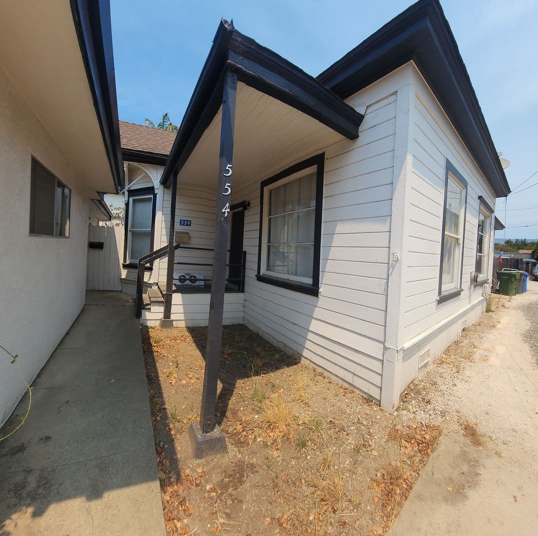 San Luis Obispo Apartment: 550, 554, 556 Foothill Blvd