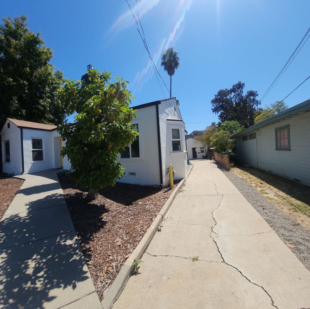 San Luis Obispo House: 536 Hathway Avenue