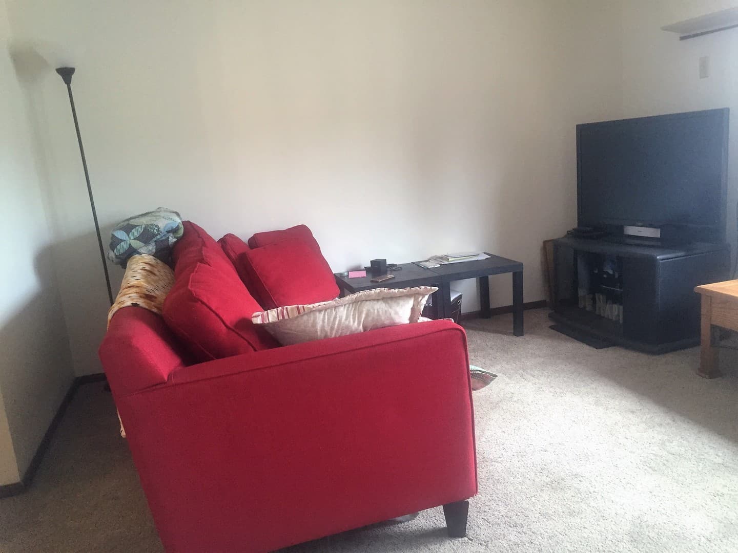 Eau Claire Apartment: 2318 Sessions St