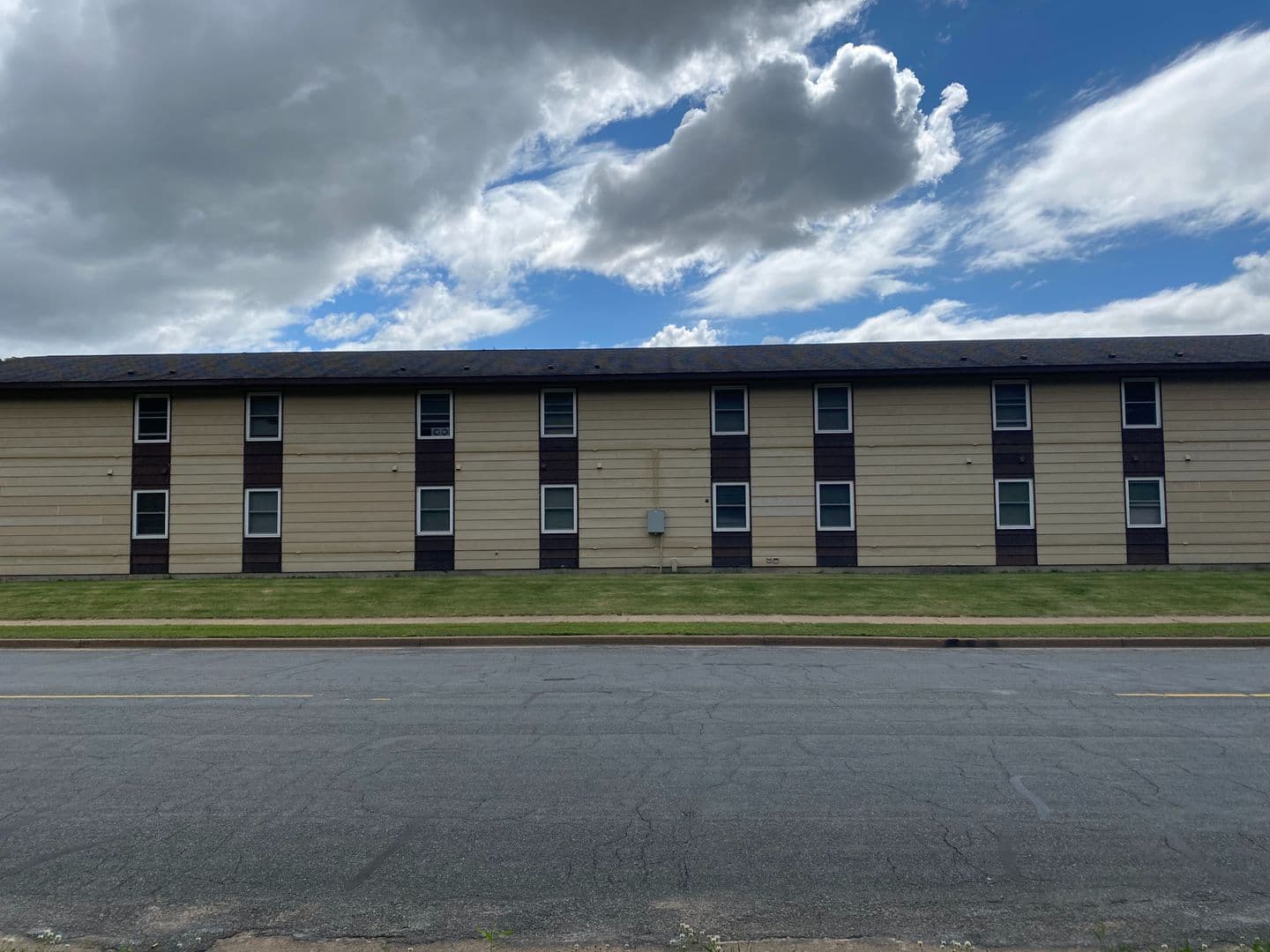 Eau Claire Apartment: 3613 Fairfax Street