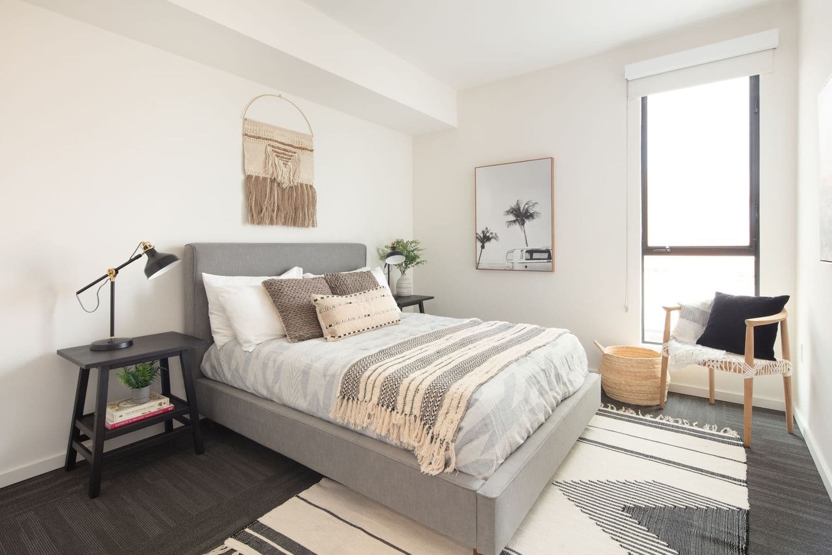 Los Angeles Apartment: 11830 Courtleigh Drive