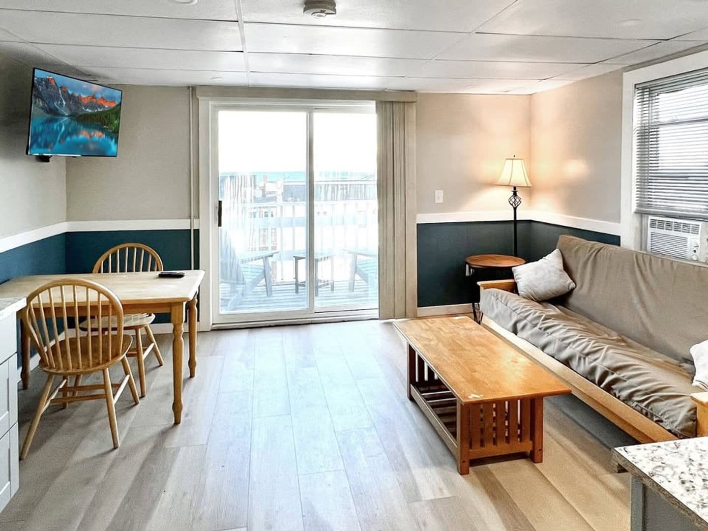 Hampton Apartment: 20-24 C Street