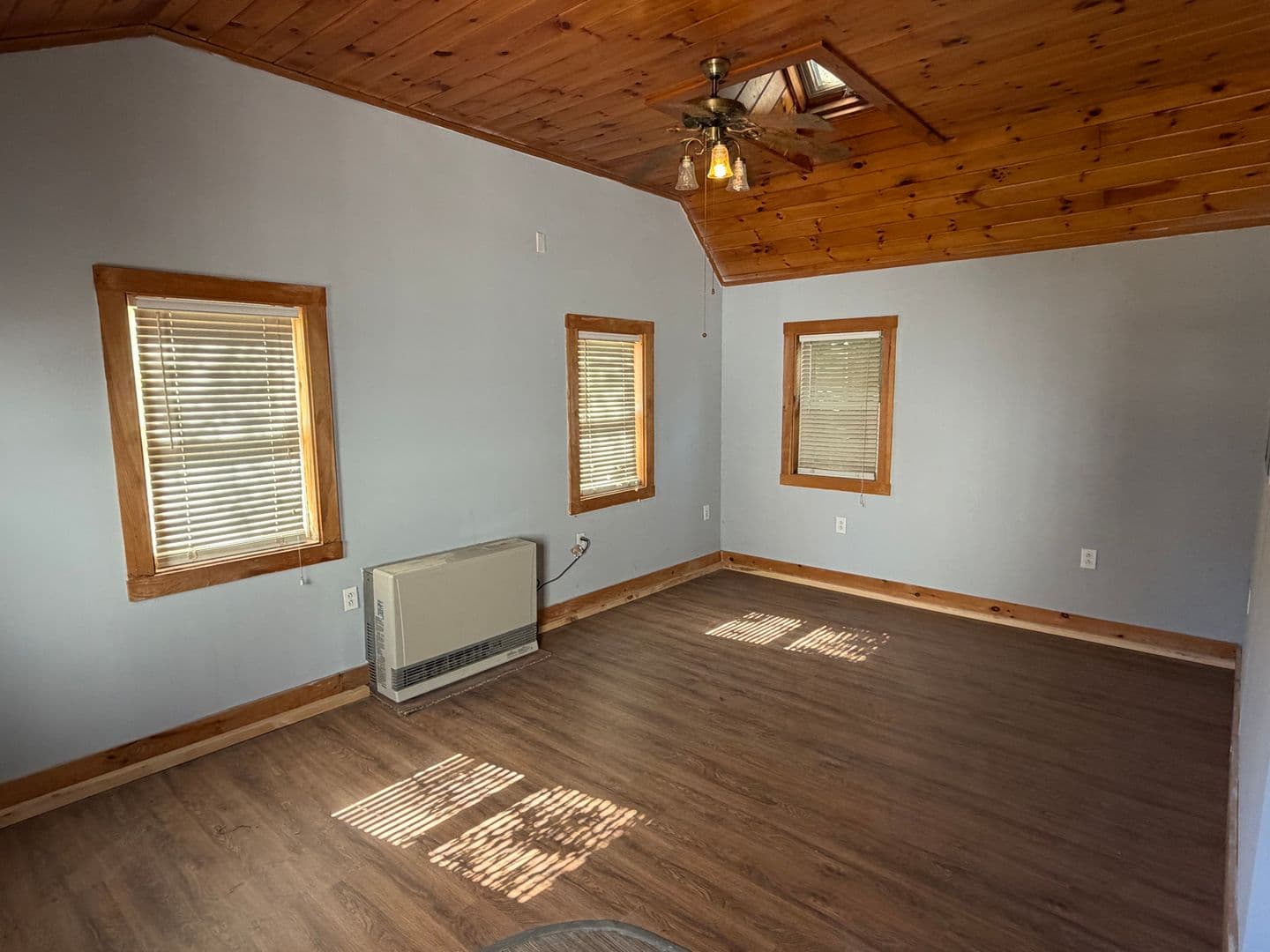 Farmington Apartment: 15-27 Mechanic Street