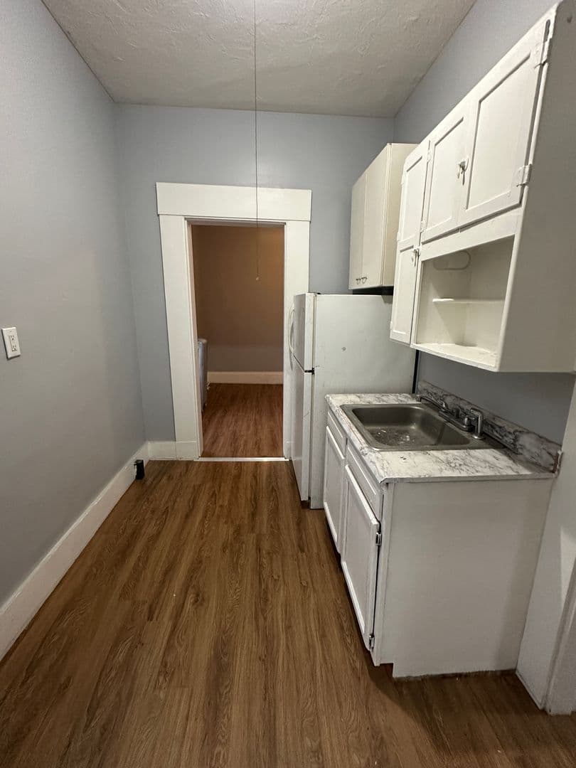 Laconia Apartment: 50-52 Rowe Court