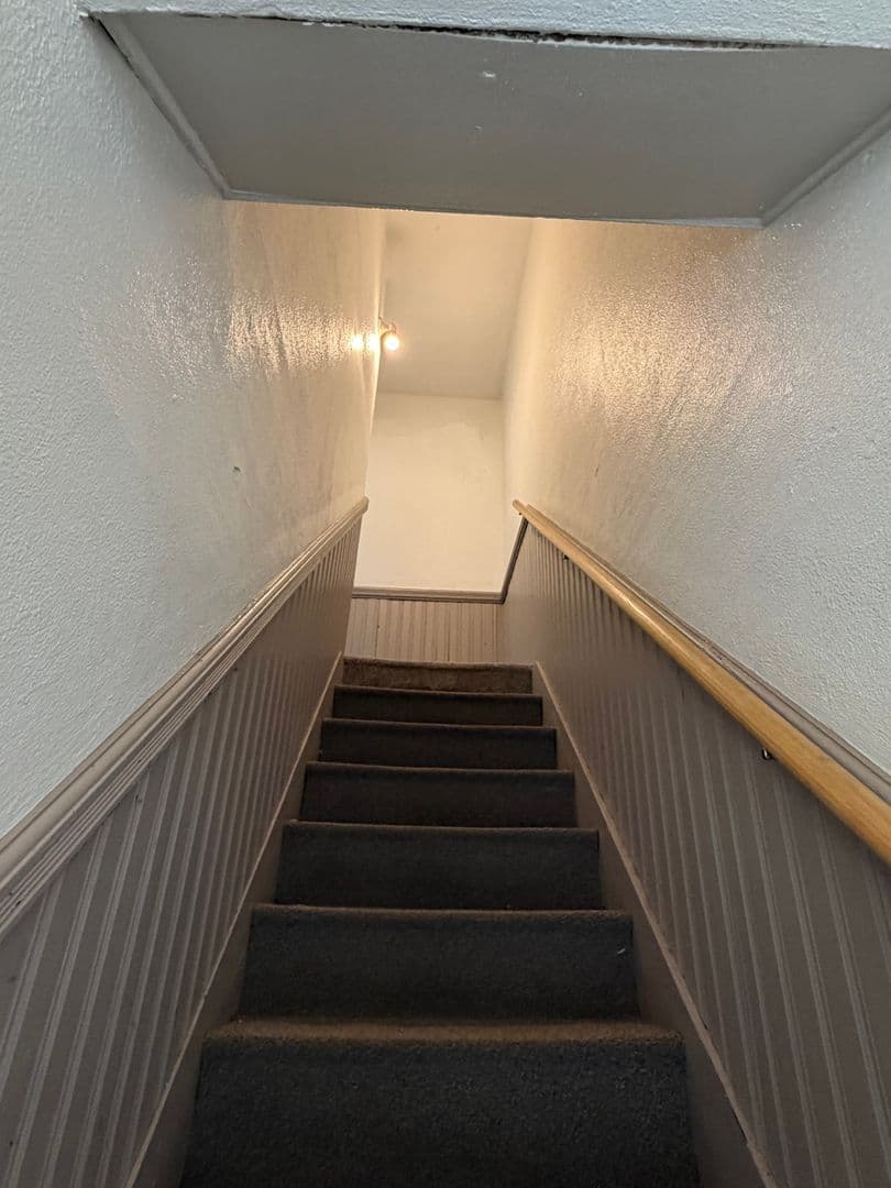 Rochester Apartment: 17 Knight Street
