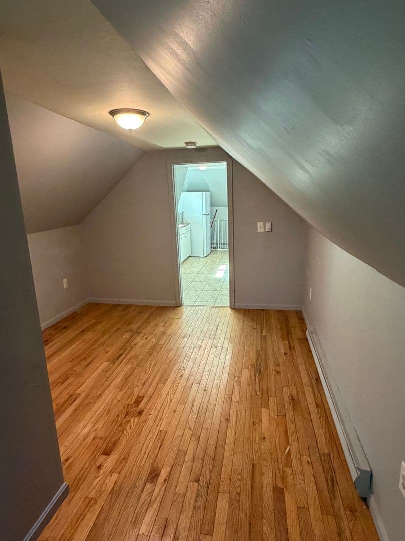 Farmington Apartment: 19 Winter Street