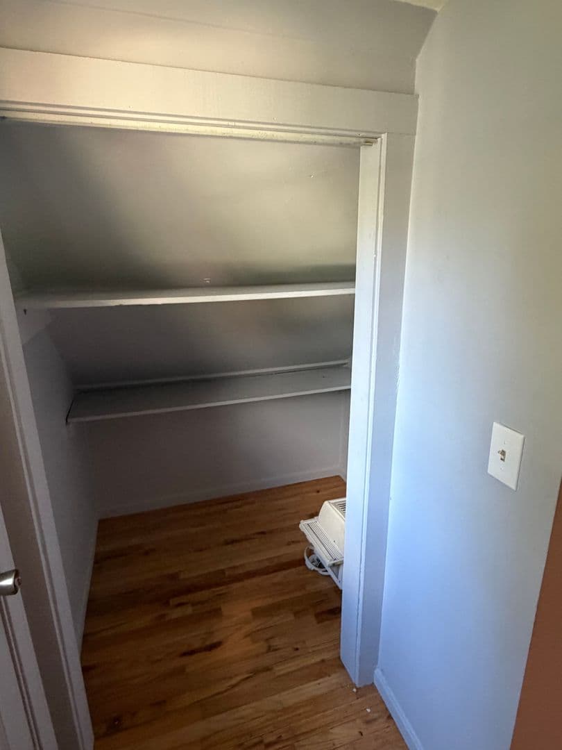 Farmington Apartment: 19 Winter Street