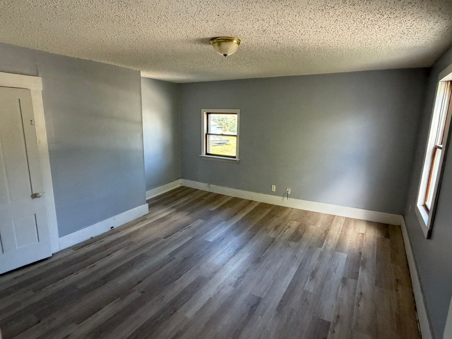 Farmington Apartment: 15-27 Mechanic Street