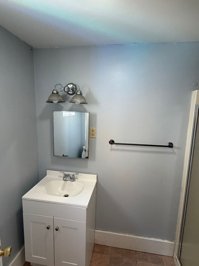 Farmington Apartment: 297 Main Street